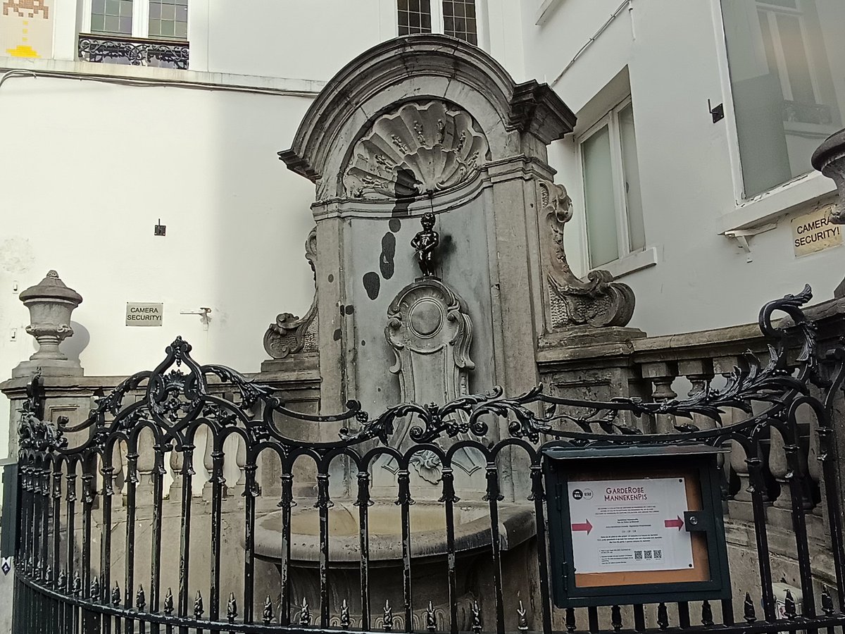 LESSARDDylan2's tweet photo. De passage à #Bruxelles pour la visite du Parlement européen demain avec #MarionMarechal 🇨🇵🇨🇵🇨🇵 https://t.co/fo9ogcsjaH