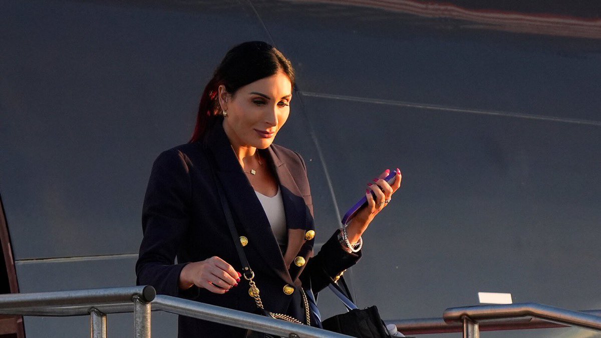 GEWOON ⚓️ MEREL tweet media