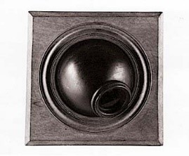 RealPreCinema's tweet photo. 1704
THE SCIOPTRIC BALL CAMERA
JOHN HARRIS (1666-1719)
Harris was the editor of 'Lexicon Technicum' (Dictionary of the Arts and Sciences). A writer of scientific books, Harris presented an improved Camera Obscura that contained a Scioptric ball in a wood mount that enabled a Panoramic view.
This innovation was significant because he integrated the Scioptric ball—a swiveling, lens‑mounted wooden sphere allowing artists and scientists to rotate the optical axis freely and achieve true Panoramic viewing.
This made the Camera Obscura far more flexible than earlier fixed‑lens versions and helped bridge the gap between static optical chambers and later Panoramic imaging technologies.
This design was directly inspired by earlier 17th century optical experiments, especially those of Daniel Schwenter (of whom I have a series on), who first described the Scioptric ball in 1636.