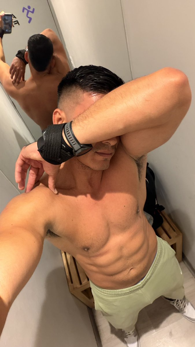 tufuckbuddy_'s tweet photo. 86.3 kg de hoy https://t.co/GYxirAREHK