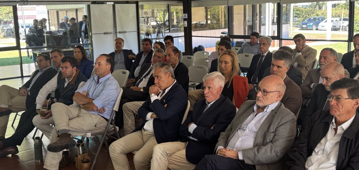 Confederación de Cámaras Empresariales Uruguay tweet media