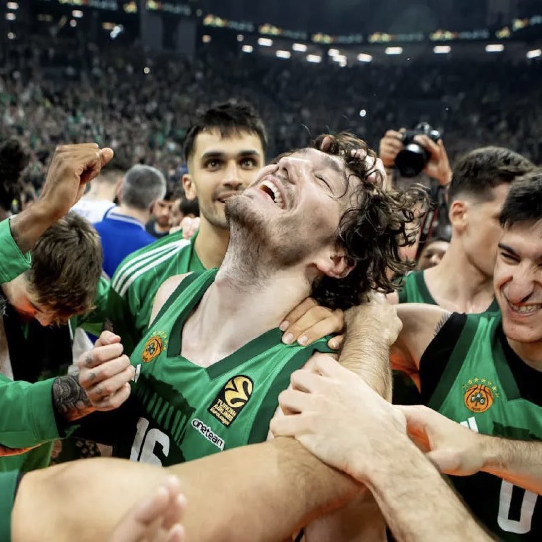 𝖇𝖊𝖊𝖗𝖔𝖎𝖓𝖊 ☘︎ tweet media