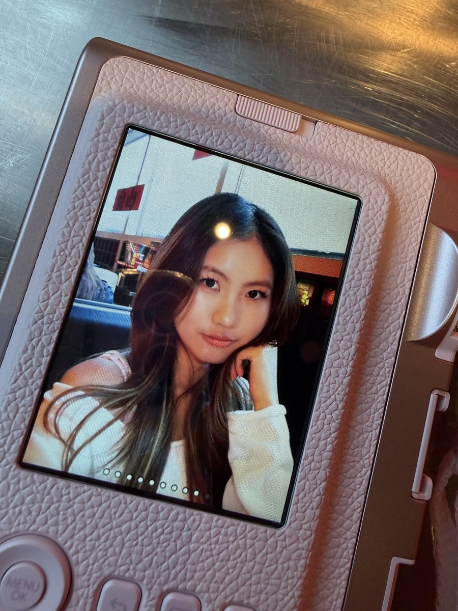 wendy ♡ tweet media