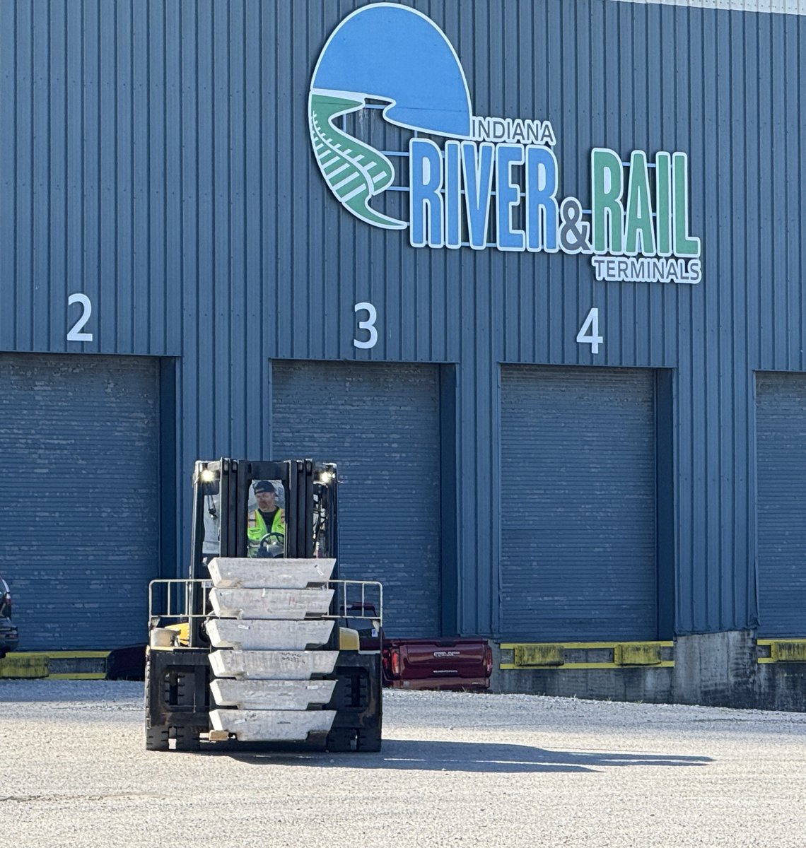 Ports of Indiana tweet media