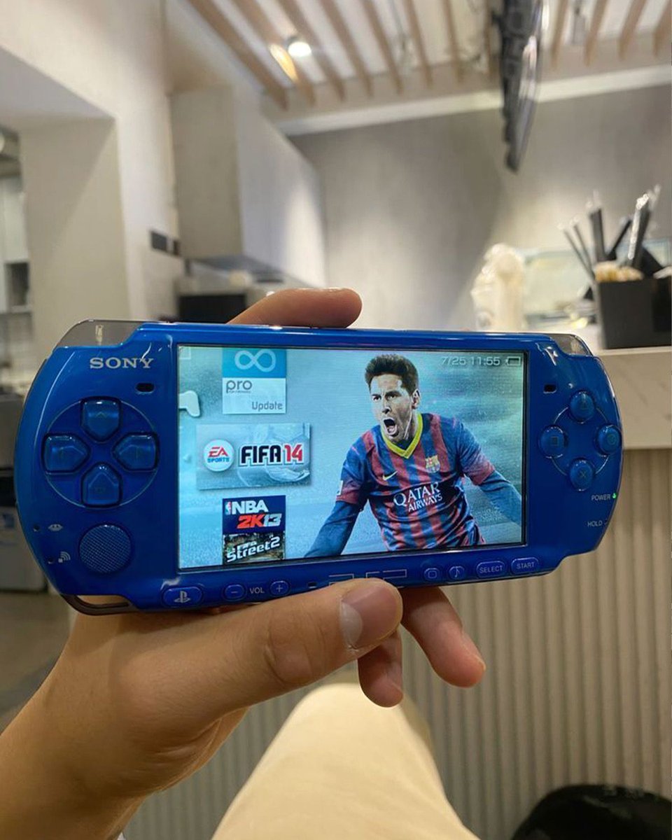 Classic Football Shirts tweet media