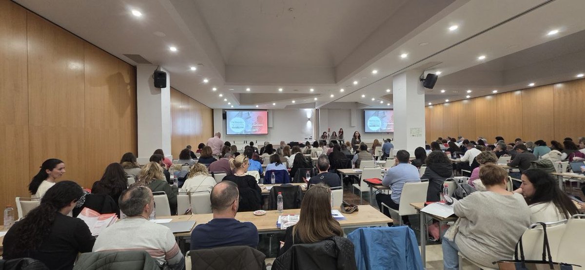 SGdeFECCOO's tweet photo. Hoy @feccoo hemos participado en unas jornadas de @feccooand

Hemos analizado los avances de estas últimas semanas:

🟧 desbloqueo jubilación parcial del personal laboral 💪

🟧 proyecto de ley de reducción de jornada y ratios 💪

Vamos avanzando ✊️

Gracias por la acogida 💜 https://t.co/CrkGfaJR48