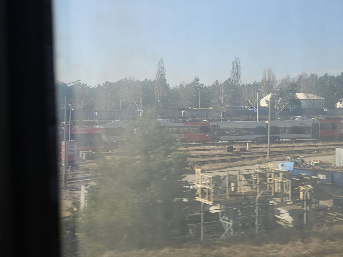 LudantoRed's tweet photo. @ceskedrahy_ Minulý týden jsme ji viděli v Bydgoszcz, byly hezky vidět z Baltic Expressu👀 https://t.co/oH0MNdzekG