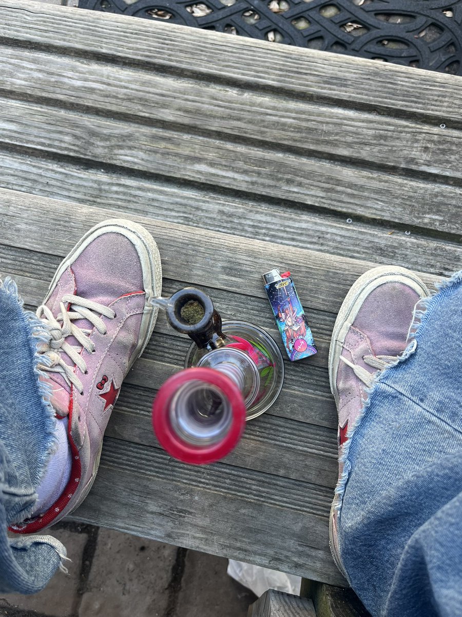 may 𖢂 tweet media