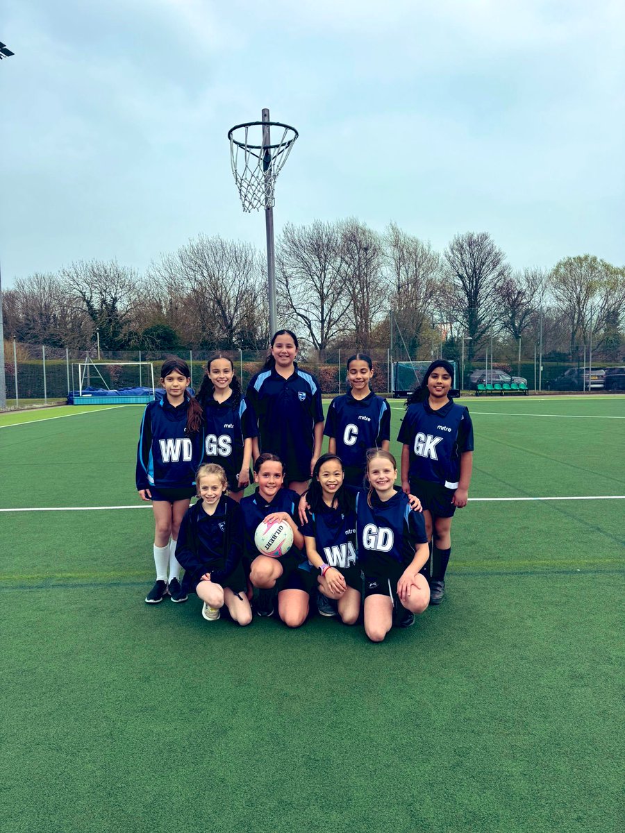 Laura Hardy tweet media