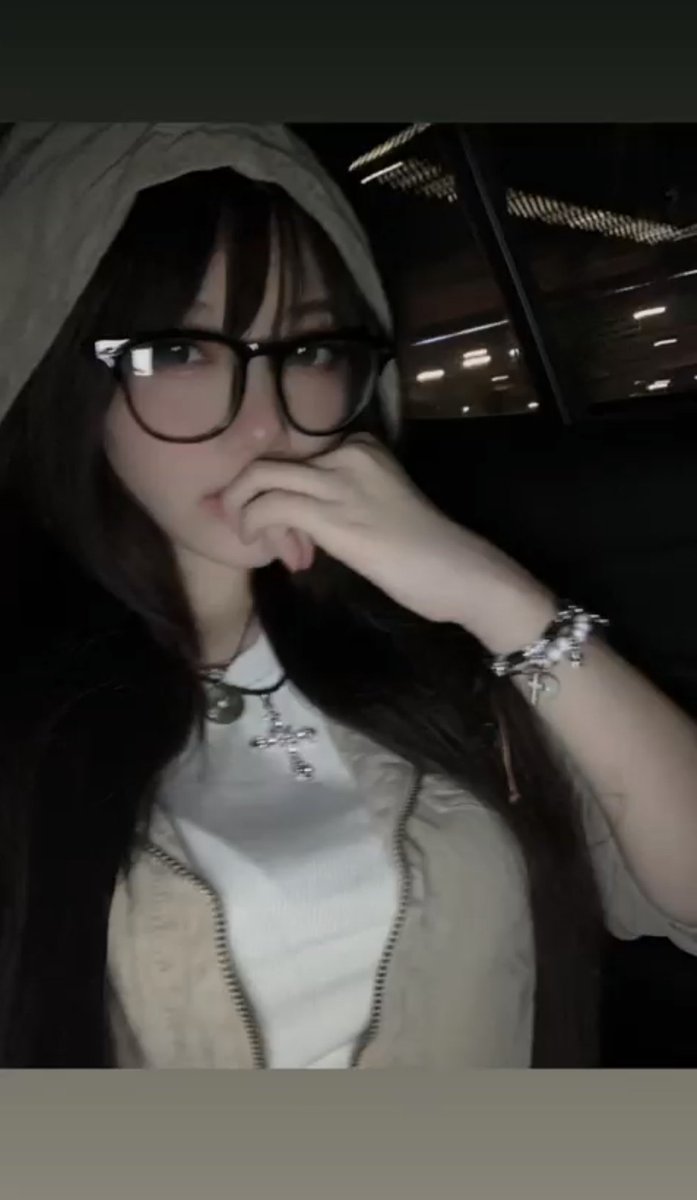 서브미시브 tweet media