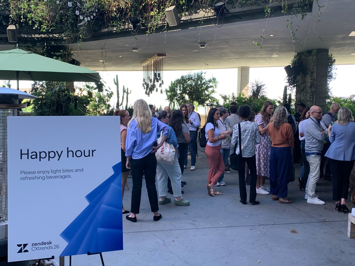 launchbrightly's tweet image. AI is a multiplier. It doesn't play favorites.

If you have clean docs? AI amplifies them. If your docs are fragmented? AI scales that too.

The teams winning with AI are building solid foundations first 🫶

See more takeaways:
launchbrightly.com/blog/recapping…

#CX #ZendeskCXTrends