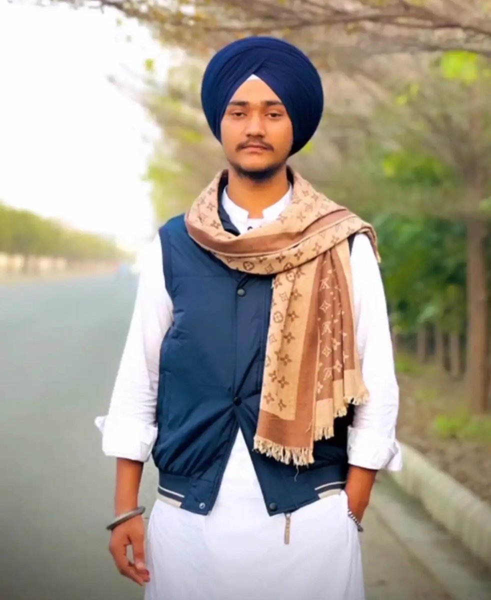 Weekly Voice tweet media