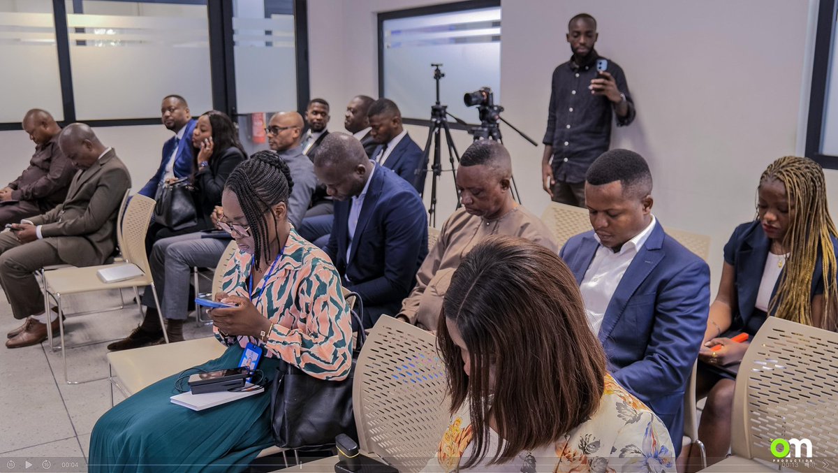 dieudo_ntumba's tweet photo. Ce mardi 24 mars 2026, au Silikin Village, nous avons pris part, au nom de Son Excellence Monsieur le Ministre des Finances, Doudou Fwamba Likunde Li-Botayi, à un point de presse organisé par KPMG, cabinet international de référence spécialisé en audit, conseil et fiscalité, accompagnant les entreprises et les institutions publiques, dans le cadre de la préparation de la 3ᵉ édition du forum DRC Taxe Masolo.

Ce forum, prévu du 19 au 20 mai 2026, portera sur le thème :
« Les incitations fiscales : quels avantages pour le développement ? »

C’est un honneur de représenter Son Excellence Monsieur le Ministre des Finances à cette activité préparatoire, témoignant de son engagement constant à améliorer les politiques fiscales du pays, conformément à la vision portée par le Président de la République, Félix Antoine Tshisekedi Tshilombo.

Cette initiative vise à évaluer la pratique des incitations fiscales et à faire en sorte que les contributions issues des échanges permettent une mise en œuvre visible et efficace des politiques publiques.

Les incitations fiscales ne sont pas un simple manque à gagner. Bien orientées, elles constituent un levier important pour attirer les investissements, favoriser le transfert de technologies et soutenir la création d’emplois.

L’enjeu est clair : veiller à ce que ces mécanismes produisent des résultats concrets, notamment en matière d’investissement, d’emplois et d’accès aux biens essentiels pour la population.

Les résultats de ce forum sont attendus, et les recommandations qui en découleront feront l’objet d’une attention particulière afin d’être prises en compte dans l’amélioration continue des politiques fiscales.