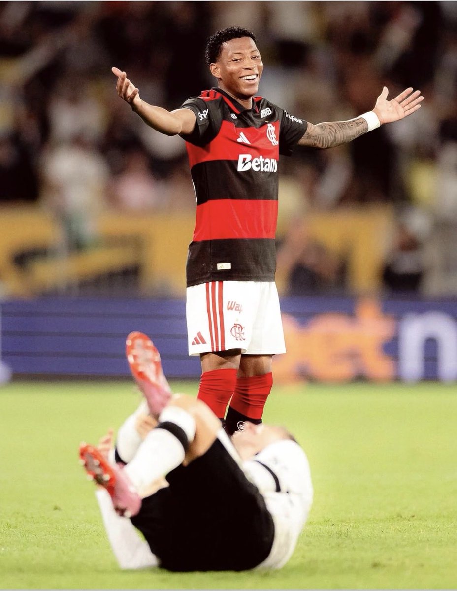 RaFla Mello tweet media