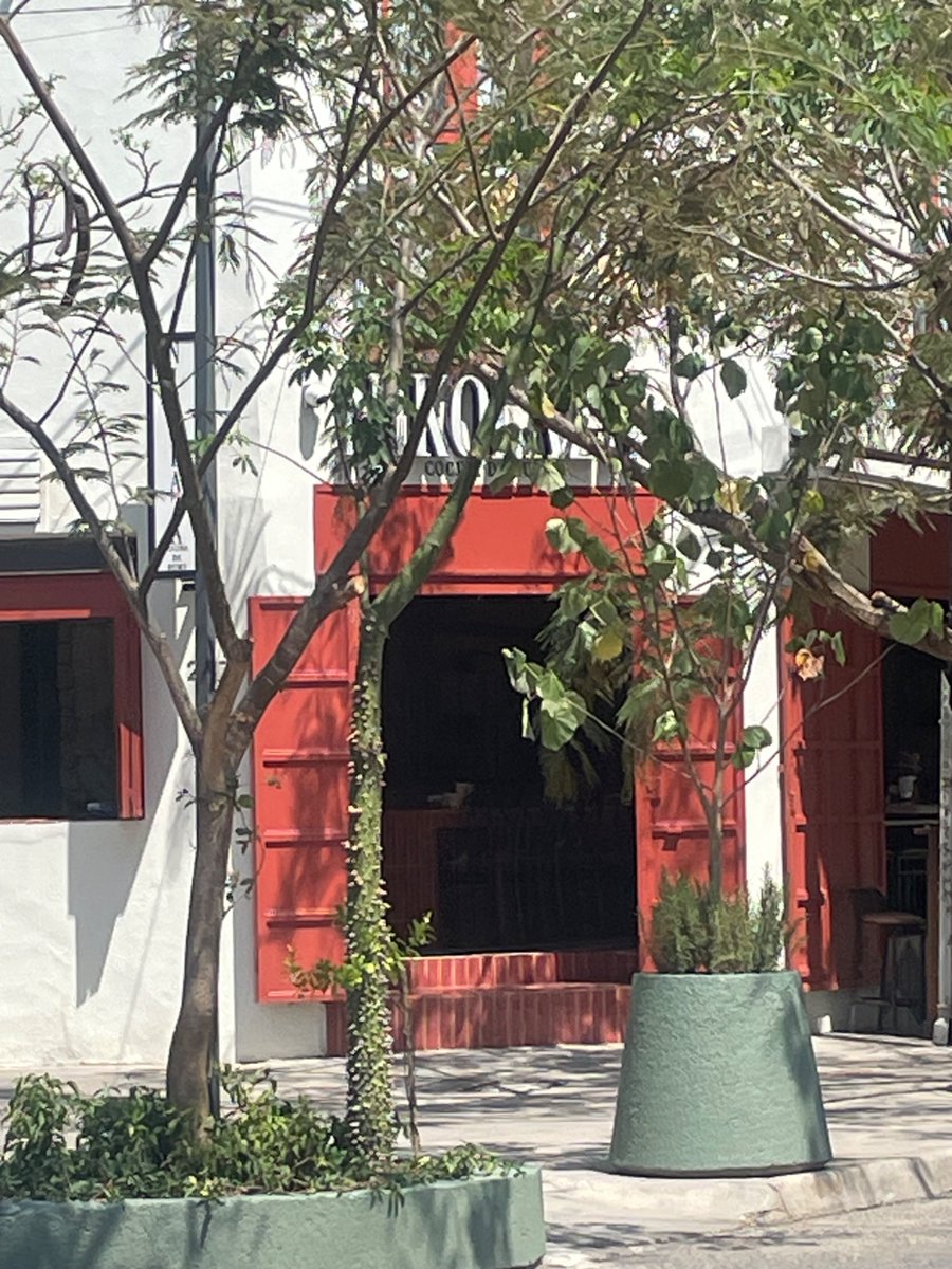 La niña del glitter morado tweet media