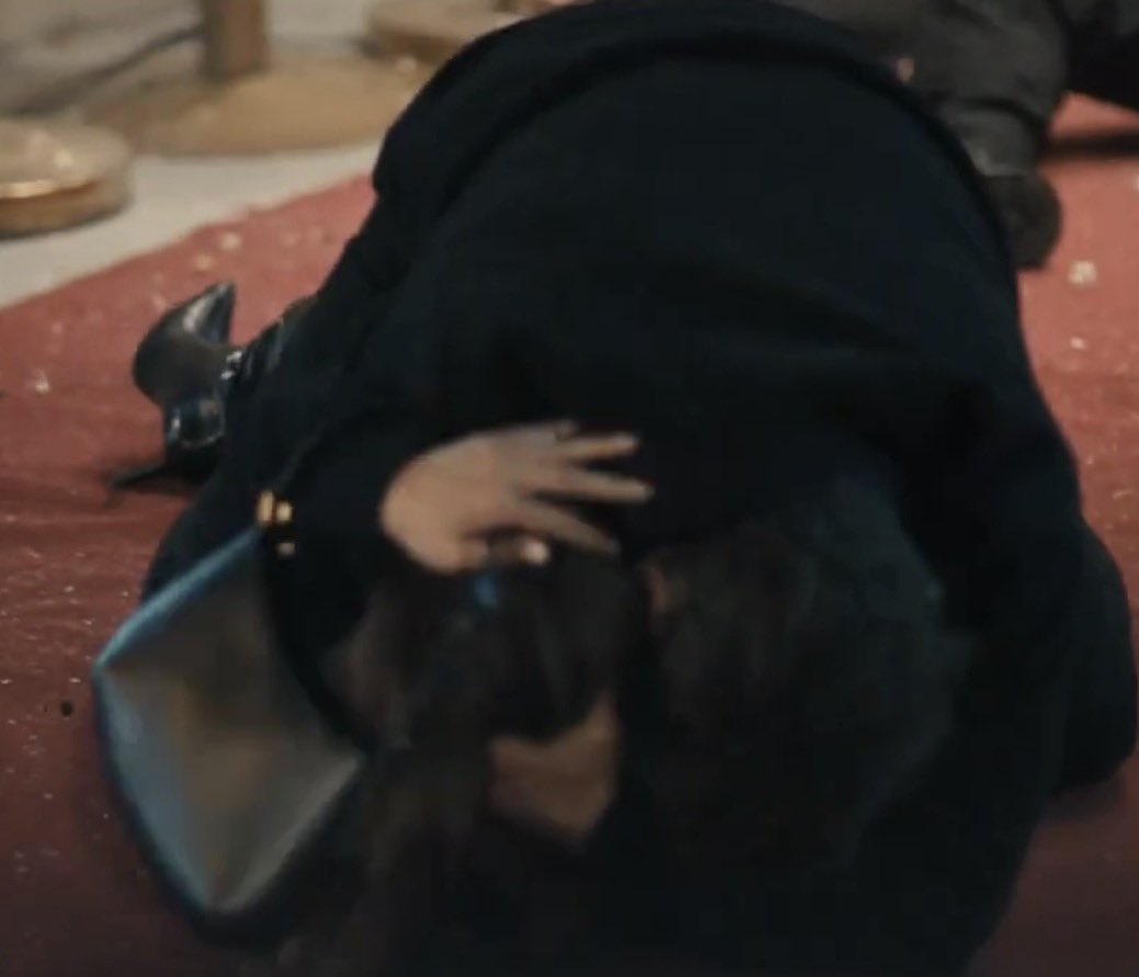 𝐑𝐚𝐧𝐢. tweet media