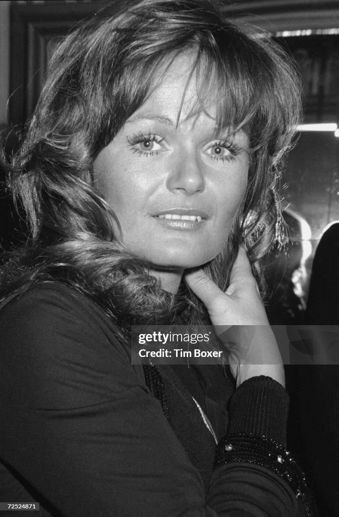 egg335374's tweet image. Actor Valerie Perrine is reported dead at age 82.

Another troon gone too soon.