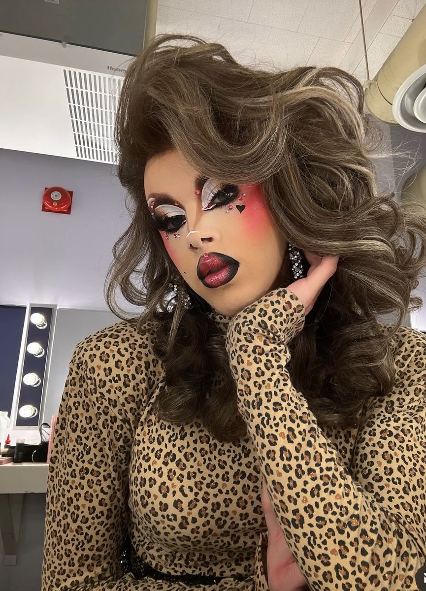 no-elllllllle #teamlydia #teamDARLENE tweet media