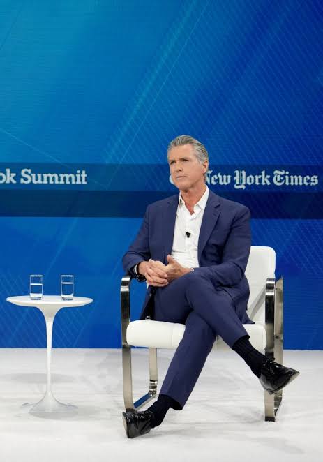 Retard Finder tweet media