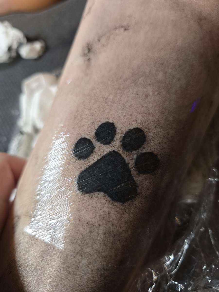 Bokhyllan01's tweet photo. thanks for being my practice skin 💛 https://t.co/uw07ihj7uR