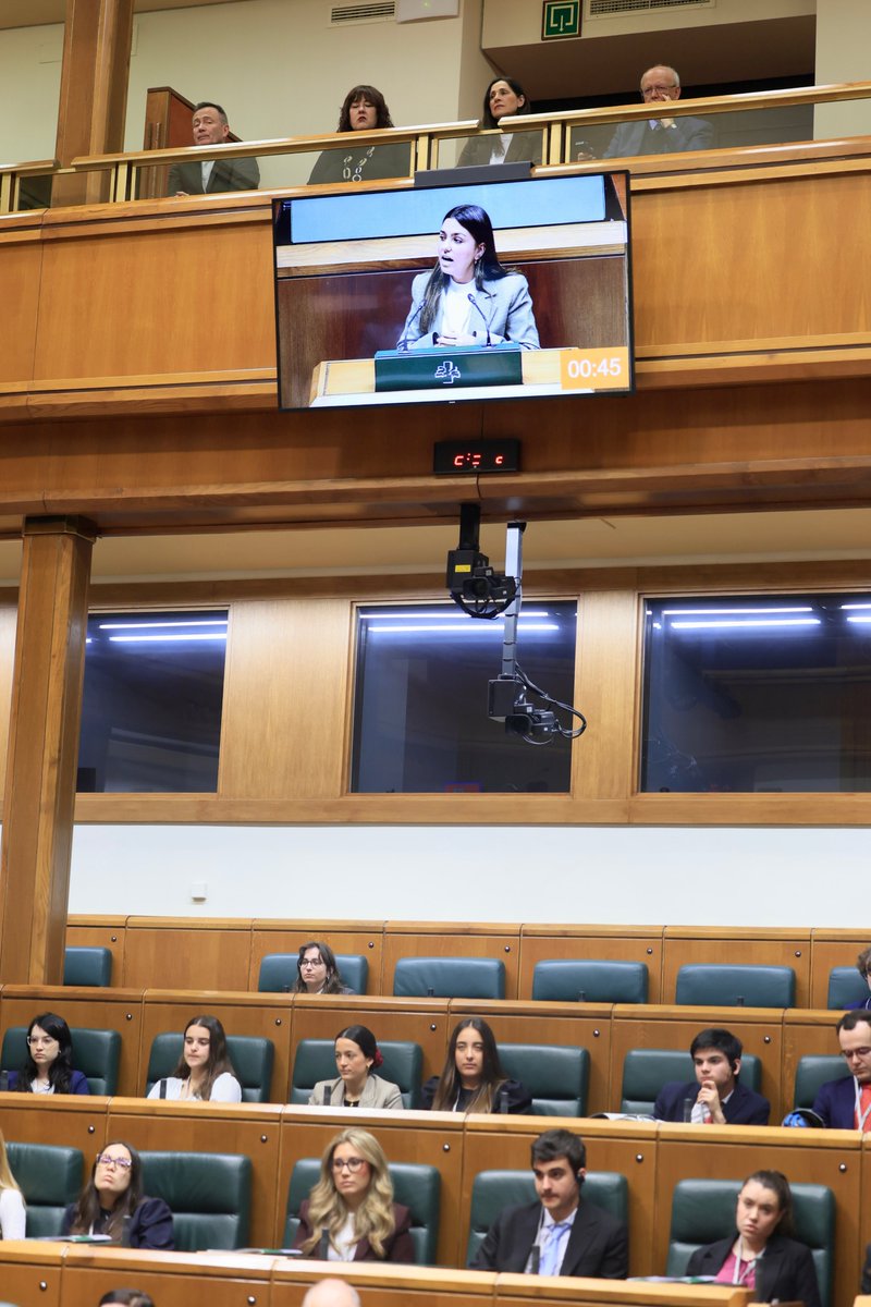 Eusko Legebiltzarra tweet media