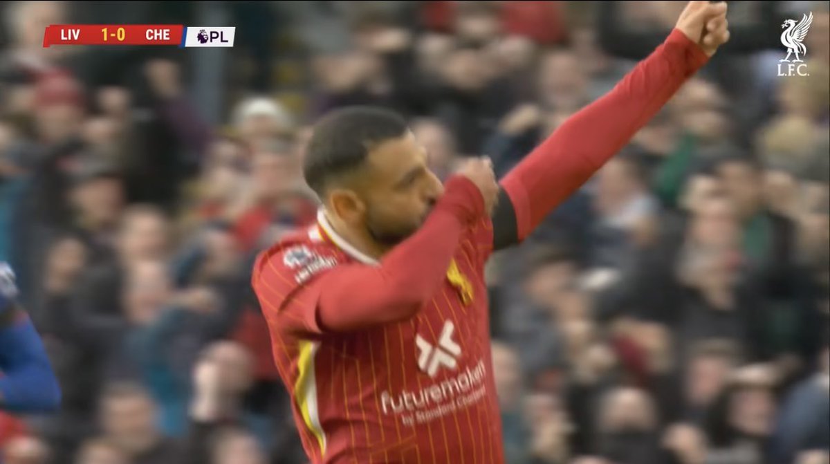 𝐅𝐚𝐫𝐢𝐬 "25🥇" tweet media