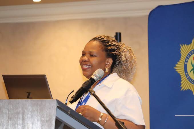 Man’s NOT Barry Roux tweet media