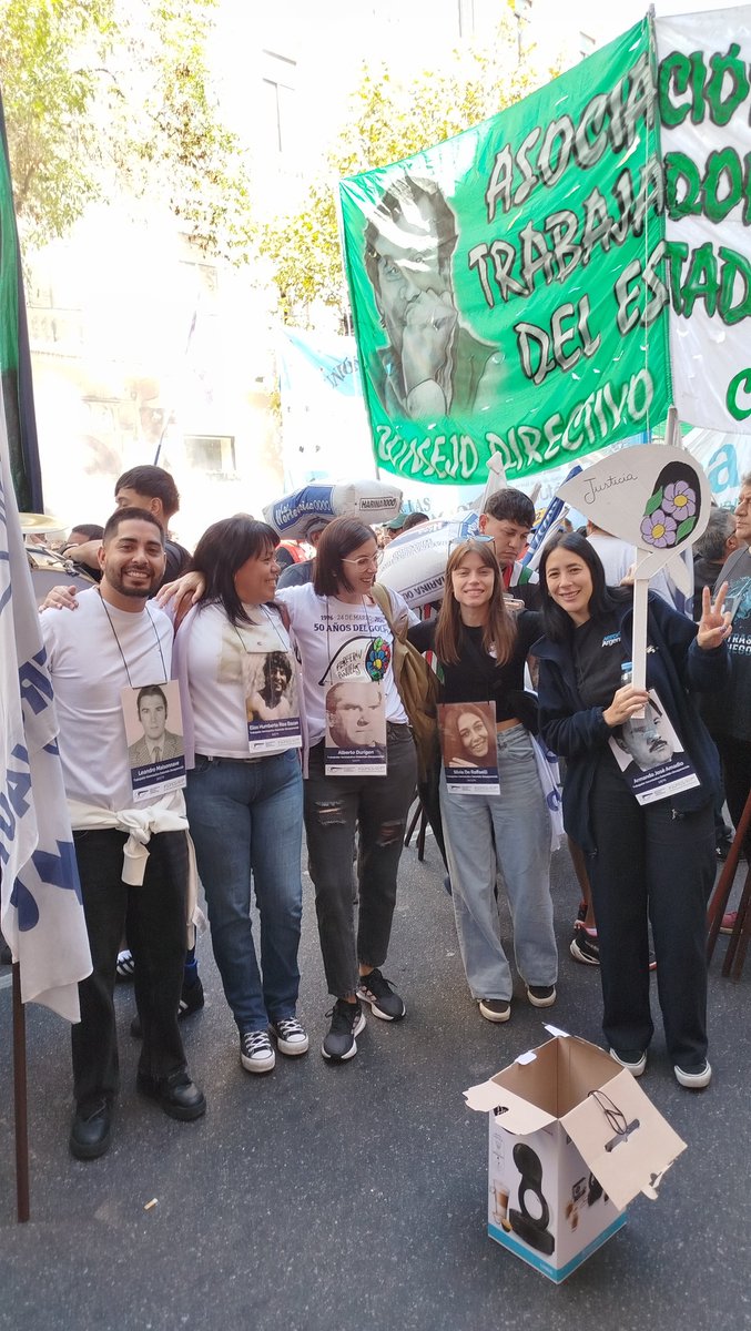 APAERONAUTICOS's tweet photo. Son 30.000!
APA presente!
@CTAok @edgardollanoapa @InfoGremiales @C5N @ https://t.co/IoJI5AtCFY