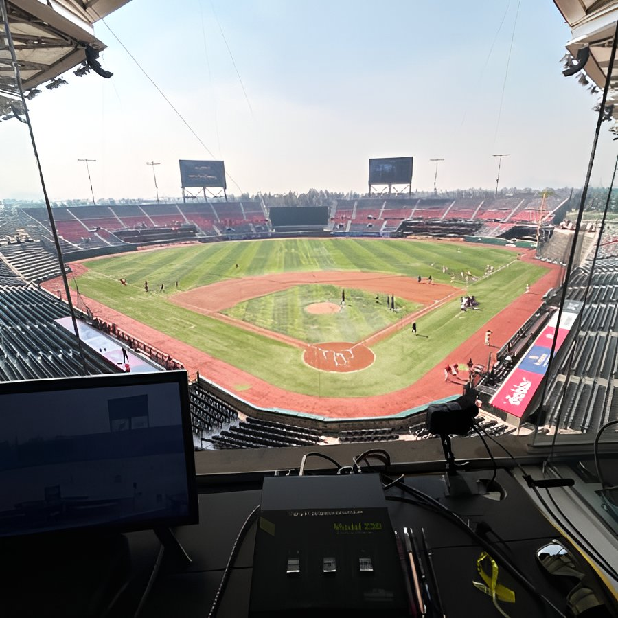 Wpg_Goldeyes's tweet photo. Our very own Trevor Curl is in Mexico City to call the Baseball Champions League action! What a view!  

The tournament kicks off today, and you can stream it all on https://t.co/EOyzvWGtZC.  

#BaseballChampionsLeague https://t.co/q1GalIkEPs