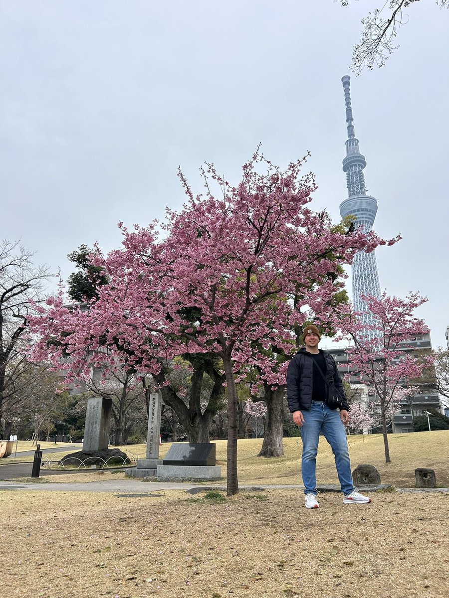 Titan Travis tweet media