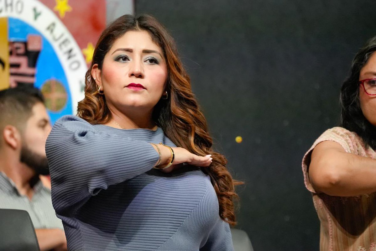 Liz Concha tweet media