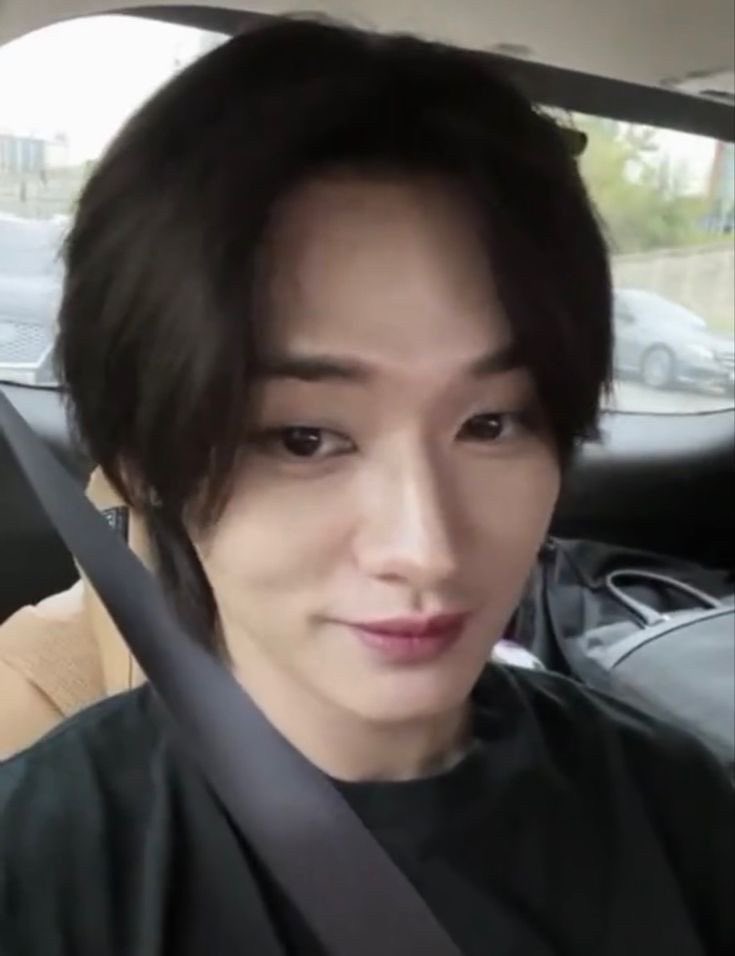 jonghosbuttsmacker8000 tweet media