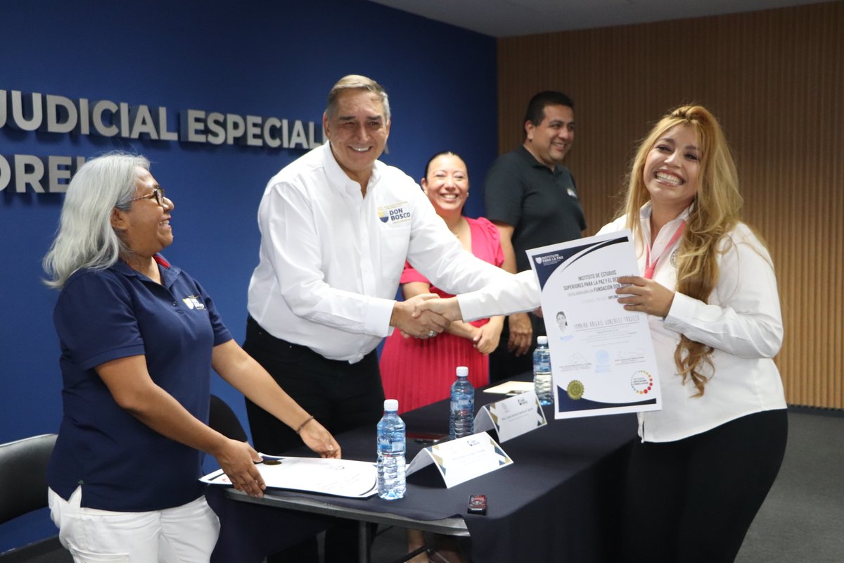 InstitutoPaz's tweet photo. Personal del @TUJPAMorelos concluye el "Diplomado en Educación para la Paz" impartido por el @InstitutoPaz | @SEM_Morelos #Cuernavaca #Morelos https://t.co/jAjA07HSo7 https://t.co/pOCCL8vqoT
