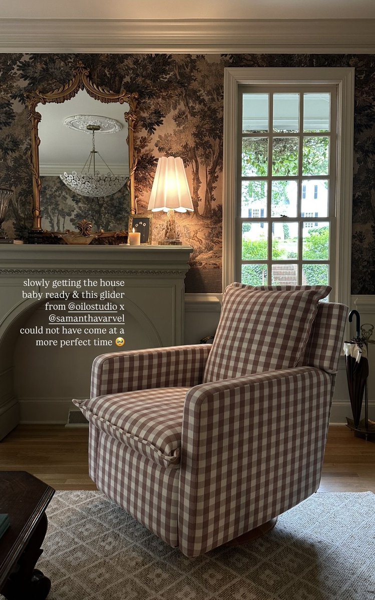 𝑭𝒍𝒐𝒓𝒂 tweet media