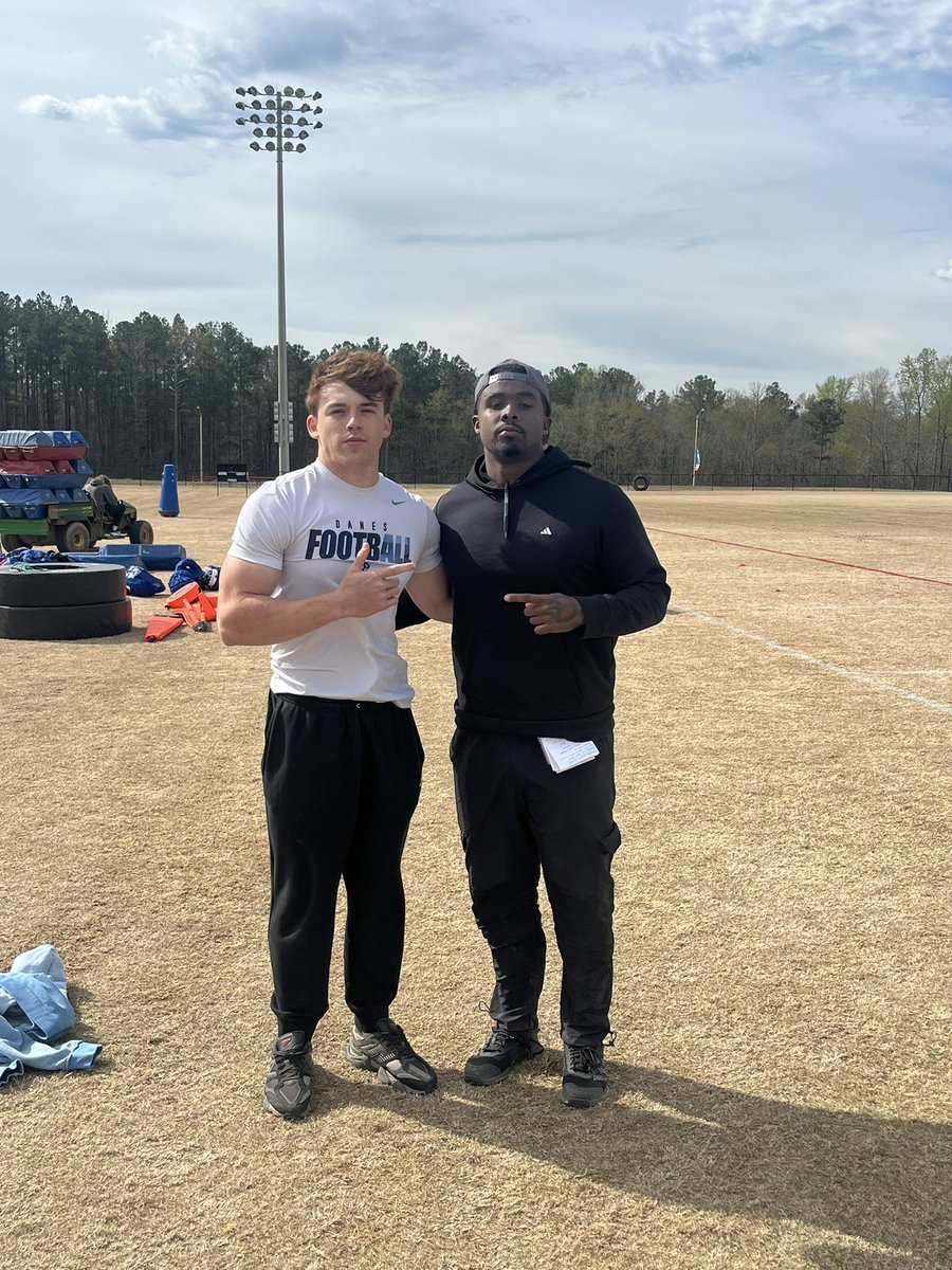 London Ruckert 2027 tweet media