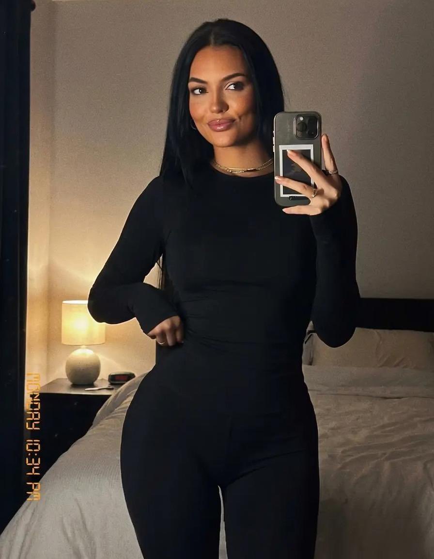 GoddesSaandraa's tweet photo. Nueva cuenta, ya sabéis perritos, quiero que me deis la bienvenida de nuevo..💰🐽
#paypig #findom #goddess https://t.co/CfqTAaO87S