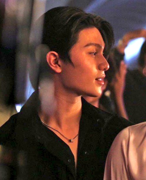 jane 🍓 TUI DAY! tweet media