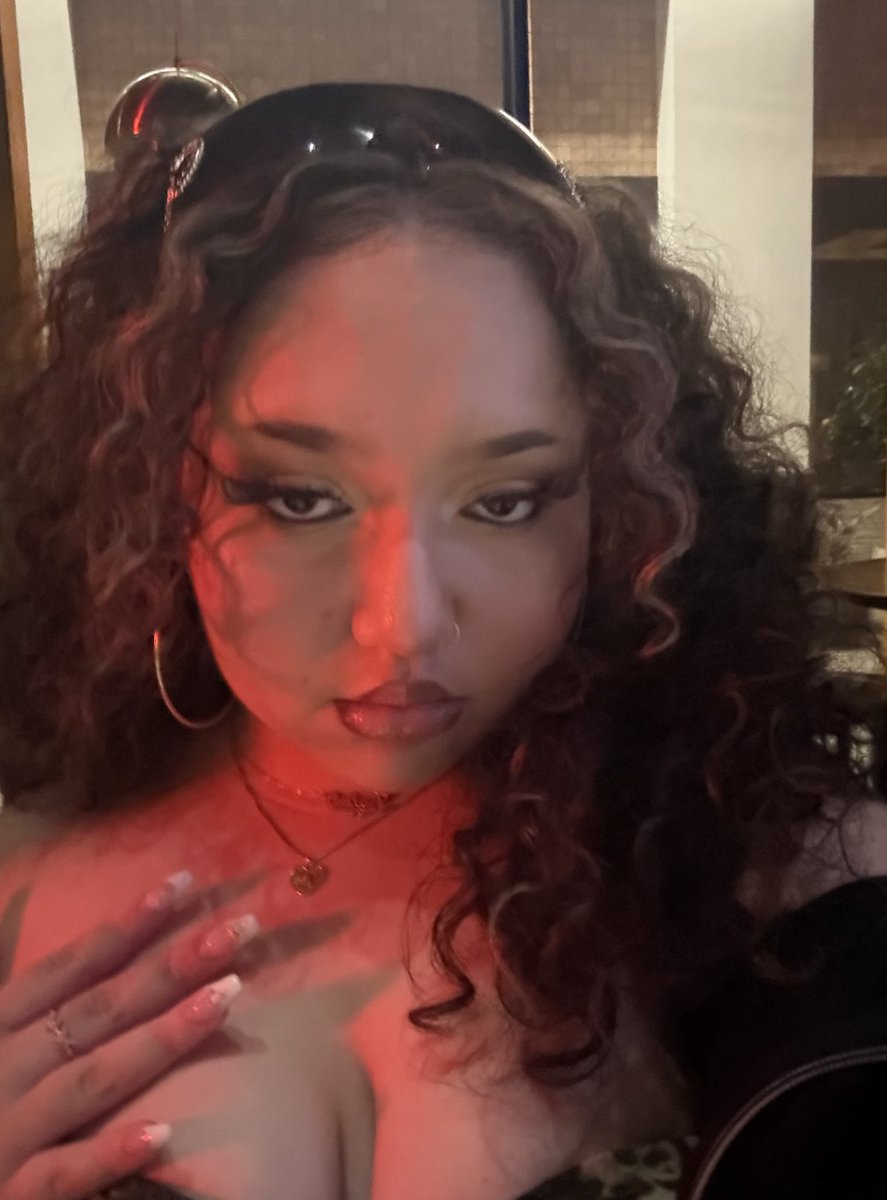 isa 🎀 tweet media