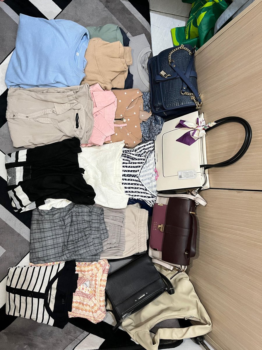 Istri Chanyeol tweet media