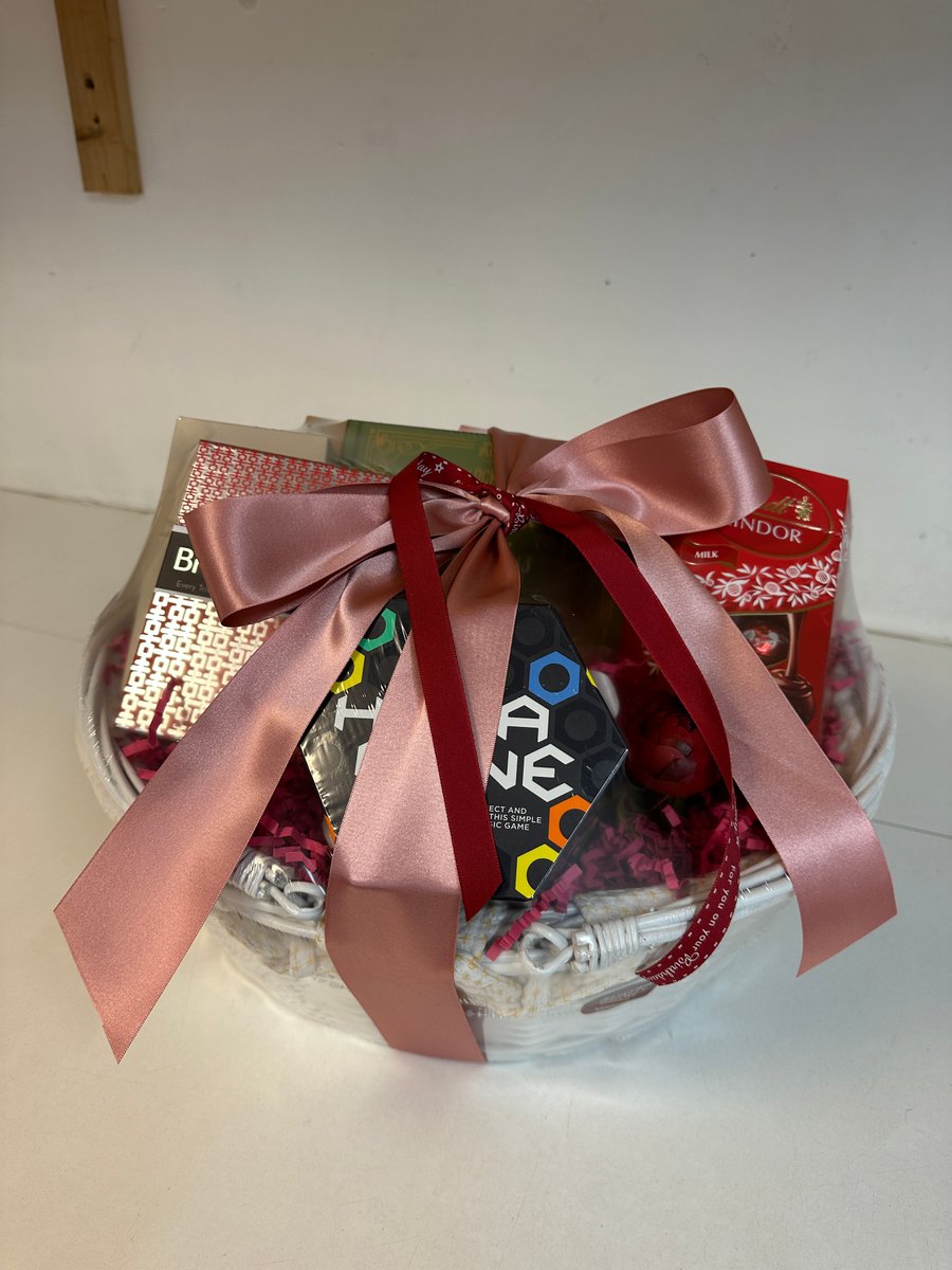 Baskets Galore tweet media