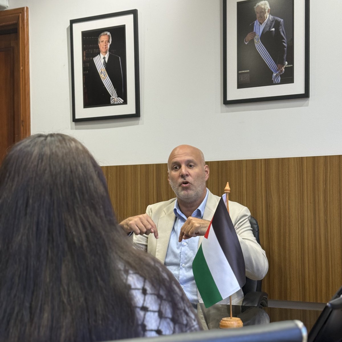 FLegnaniSilva's tweet photo. Recibimos a la Encargada de Negocios a.i. (ad interim) de @embpalestinauru , un encuentro que nos permitió intercambiar miradas y fortalecer vínculos entre ambos pueblos 🇺🇾🇵🇸

Canelones avanza internacionalmente con mas cooperación y trabajo mancomunado  🤝 https://t.co/mwALjblawG