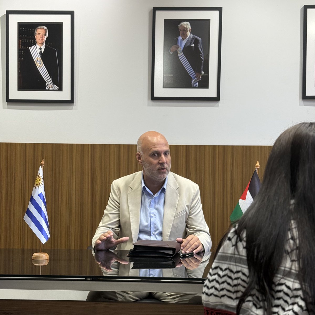 FLegnaniSilva's tweet photo. Recibimos a la Encargada de Negocios a.i. (ad interim) de @embpalestinauru , un encuentro que nos permitió intercambiar miradas y fortalecer vínculos entre ambos pueblos 🇺🇾🇵🇸

Canelones avanza internacionalmente con mas cooperación y trabajo mancomunado  🤝 https://t.co/mwALjblawG