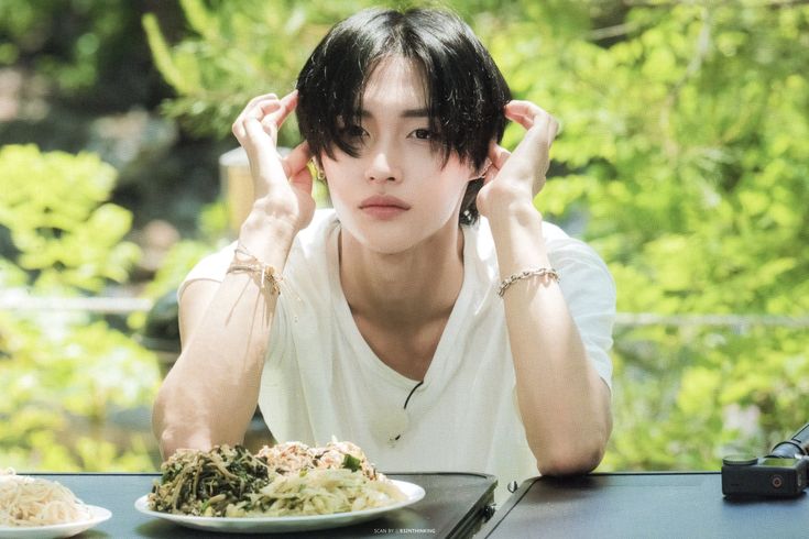 삐니 얼굴 tweet media