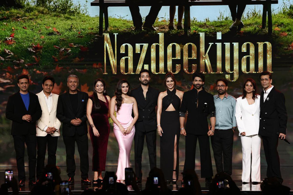 rohitjswl01's tweet photo. #DharmaticEntertainment strengthens its partnership with #PrimeVideo at #PrimeVideoPresents….
Two romantic dramas, #DonoMileIssTarah & #Nazdeekiyan
New seasons of #CallMeBae starring #AnanyaPanday and #TheTraitorsSeason2 with #KaranJohar are set to entertain and enthrall audiences all over again! #ItStartsHere