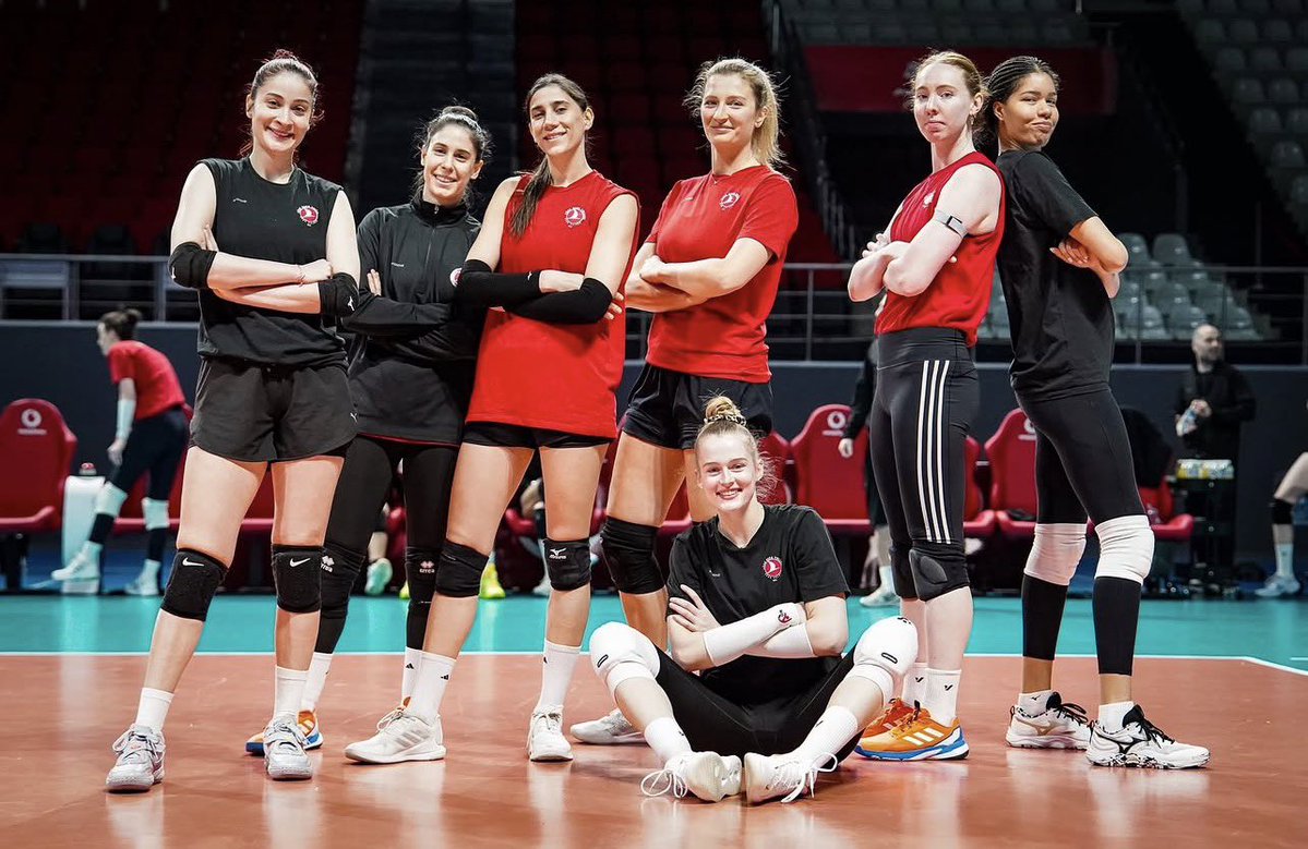 acervo julia bergmann tweet media