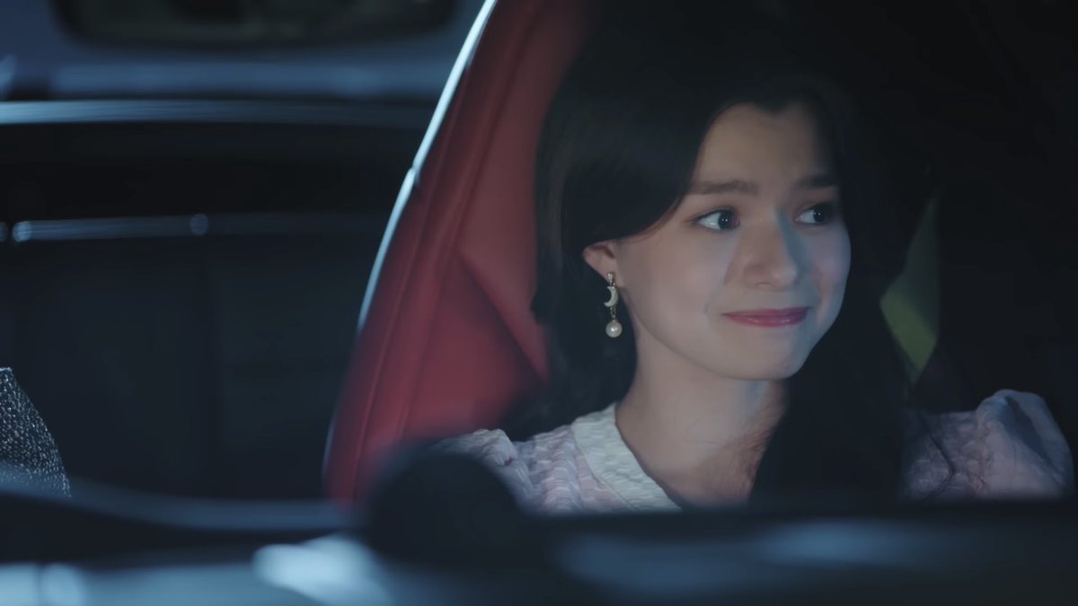 ฉันยิ้มให้ซีนนี้ทุกรอบที่ดู มันน่าเอ็นดูอ่ะ คนพี่ก็เรียกน้องแฟนคลับไม่หยุด คนน้องก็เขินจนเลิ่กลั่ก เอ็นดูพ่กแงว🫳🫳