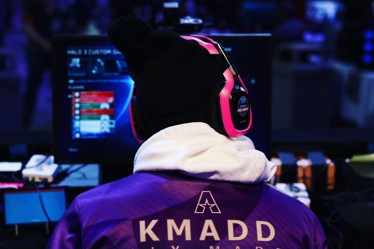 Kelly 🫰🏻🎩 tweet media