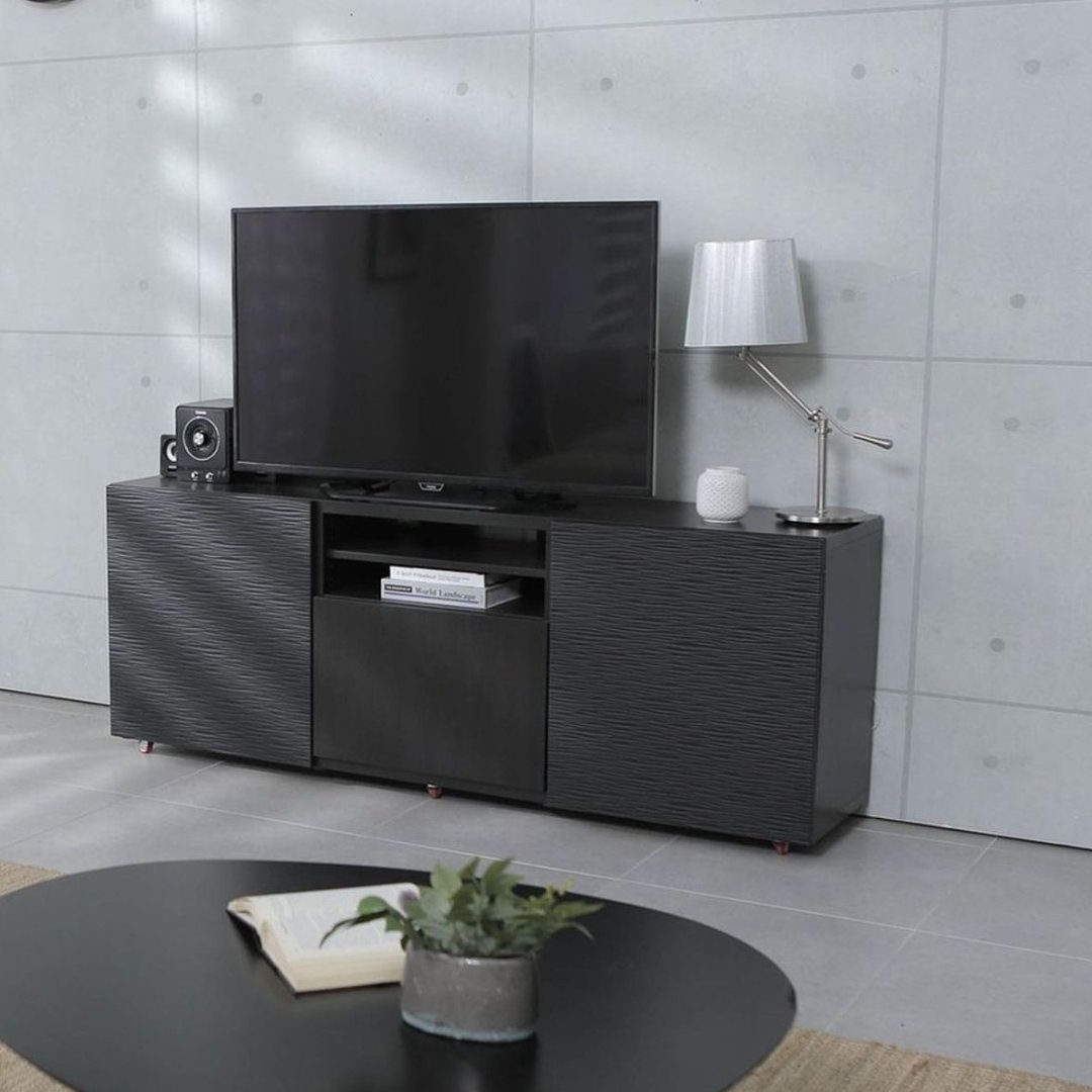 RepairLopez's tweet image. Ready to upgrade your living room experience? Our TV installation services make sure every angle and connection is perfect. Don't leave it to chance—reach out today to make setup easy! #TVInstallation
tvrepairfortworth.com/tv-installation