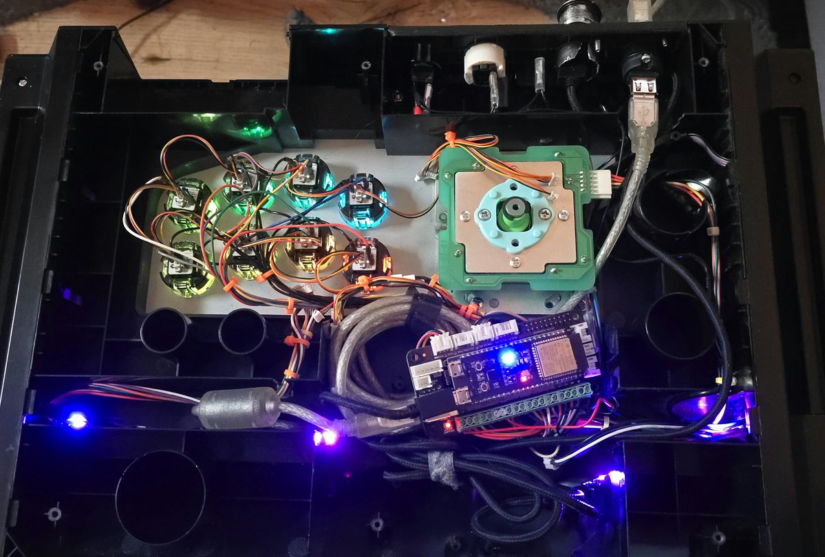 DQ | SlawPro tweet media