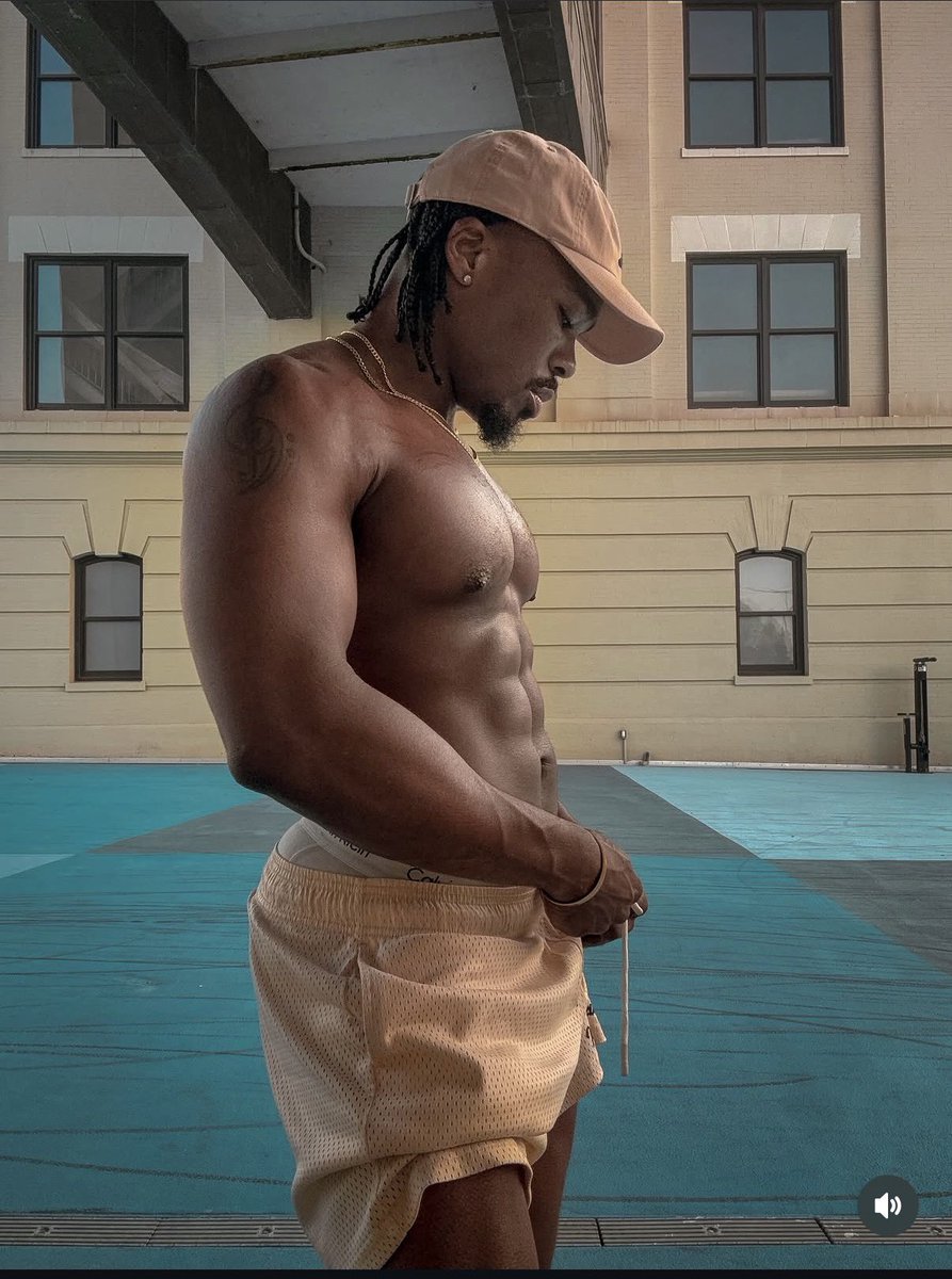 Caleb Eli ❣️ tweet media